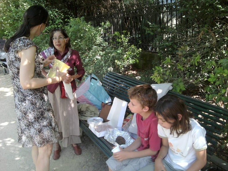 2011 juillet parc monceau sandrine family 01