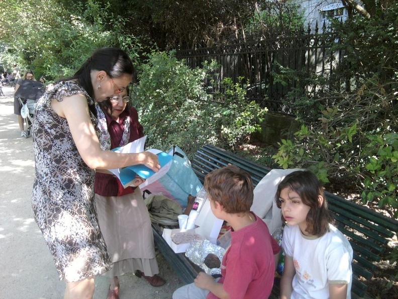 2011 juillet parc monceau sandrine family 03