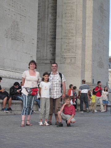 2011_juillet_parc_monceau_sandrine_family_48.JPG